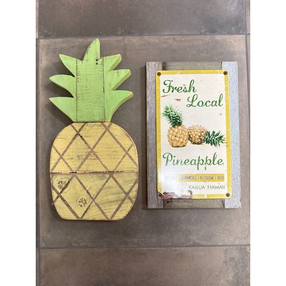 Decorative Wooden Pineapple Set Wood and Metal Yellow Green Rustic
